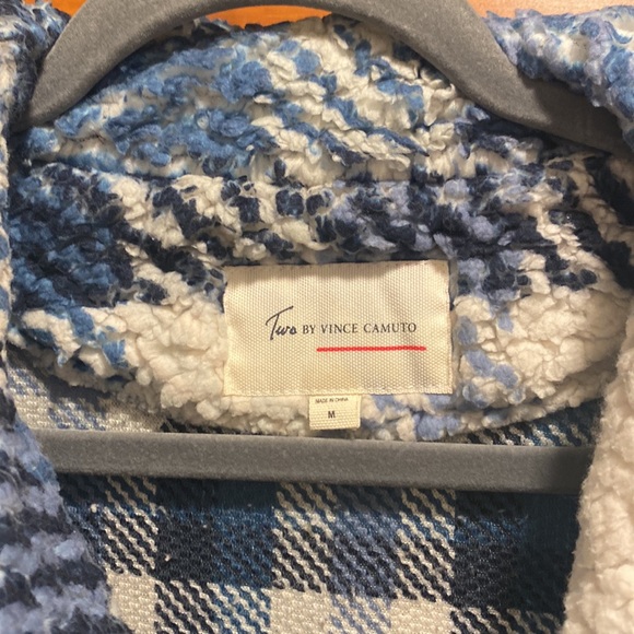 Two by Vince Camuto Faux Fur Blazer size M - Picture 2 of 4